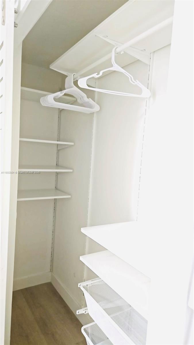 OHIO APARTMENT BLDG CONDO - Residential Lease