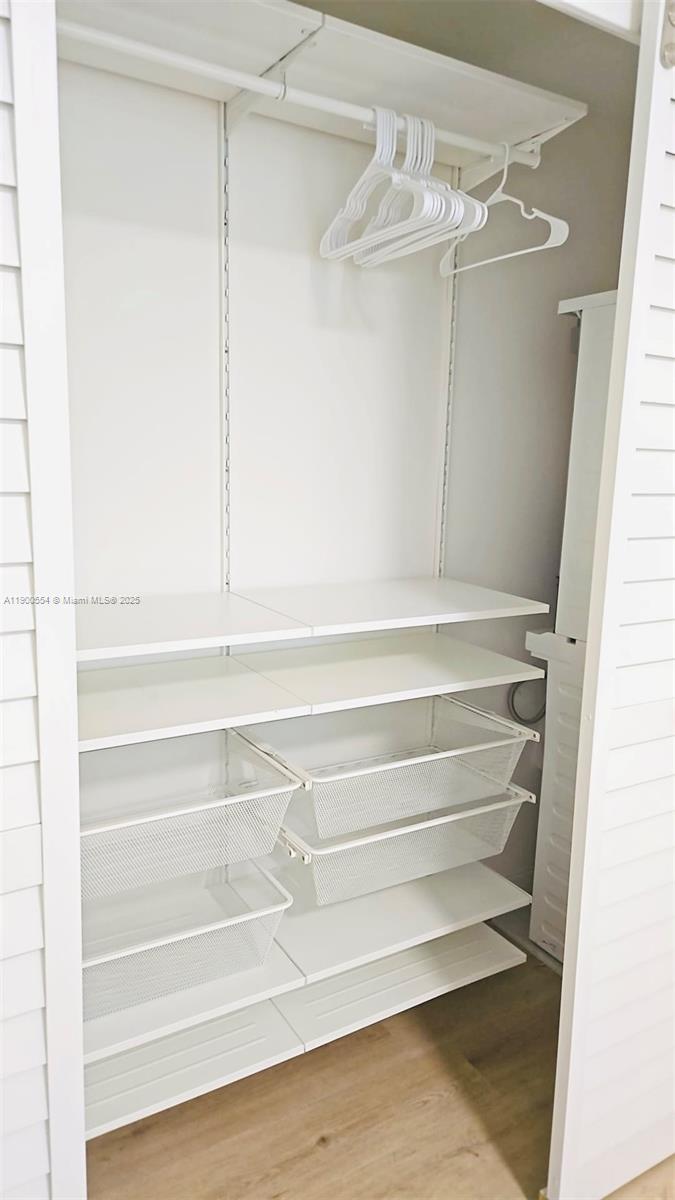 OHIO APARTMENT BLDG CONDO - Residential Lease