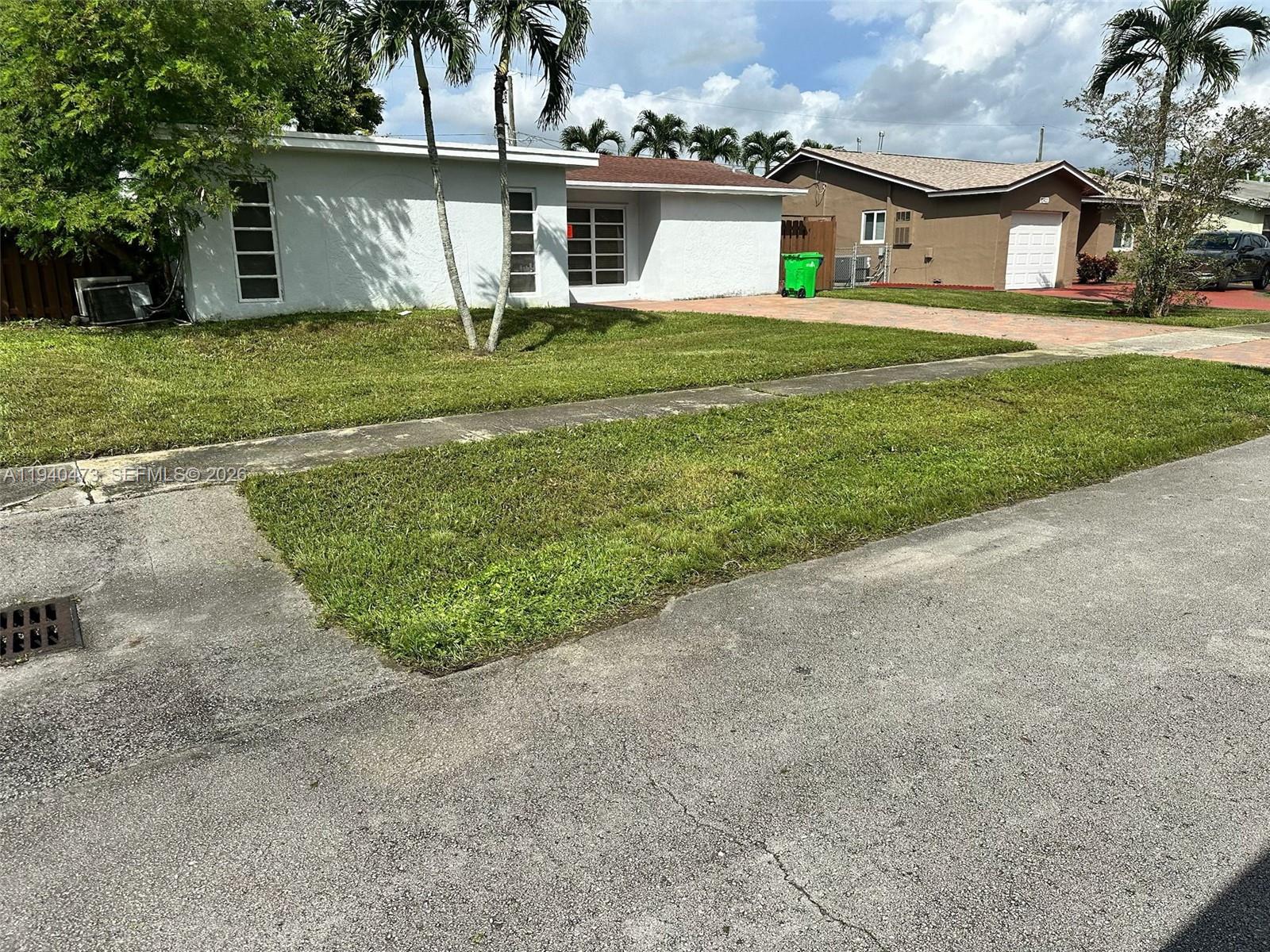 SUNRISE GOLF VLG SEC 24 - Residential Lease