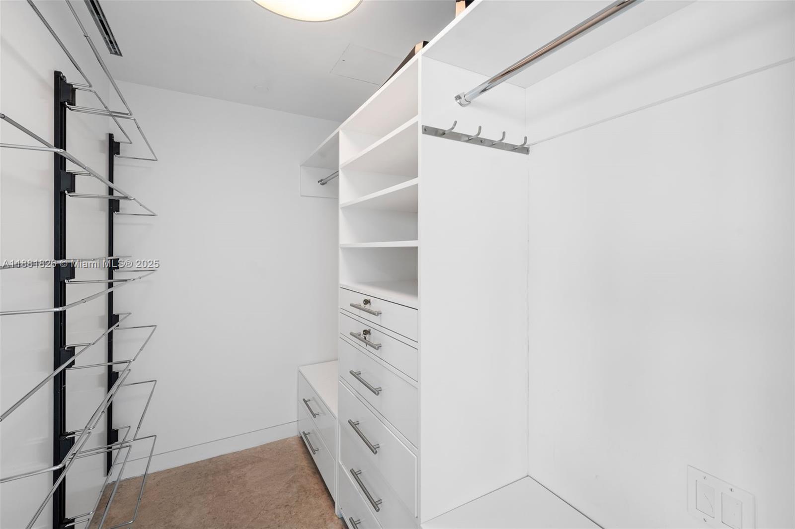 SANTA MARIA CONDO - Residential