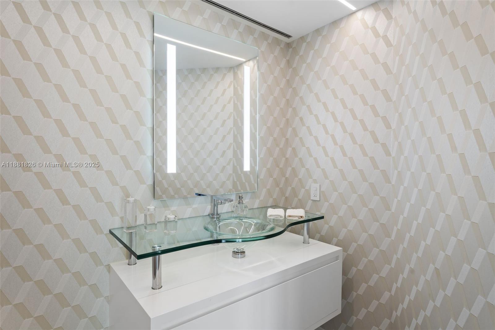 SANTA MARIA CONDO - Residential