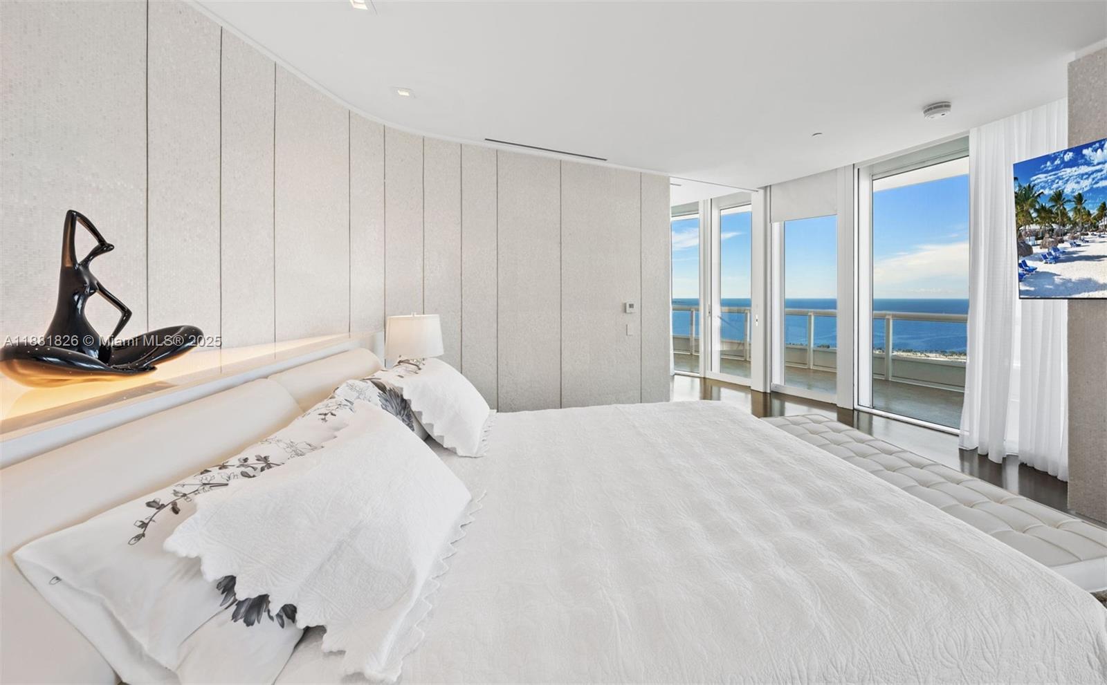 SANTA MARIA CONDO - Residential