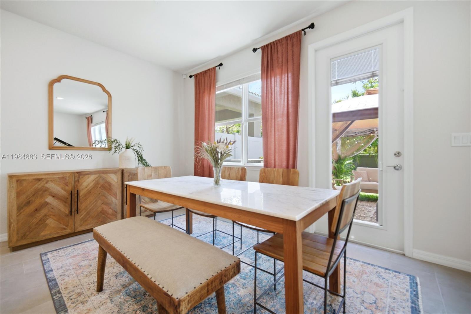 HILLCREST COUNTRY CLUB SO - Residential