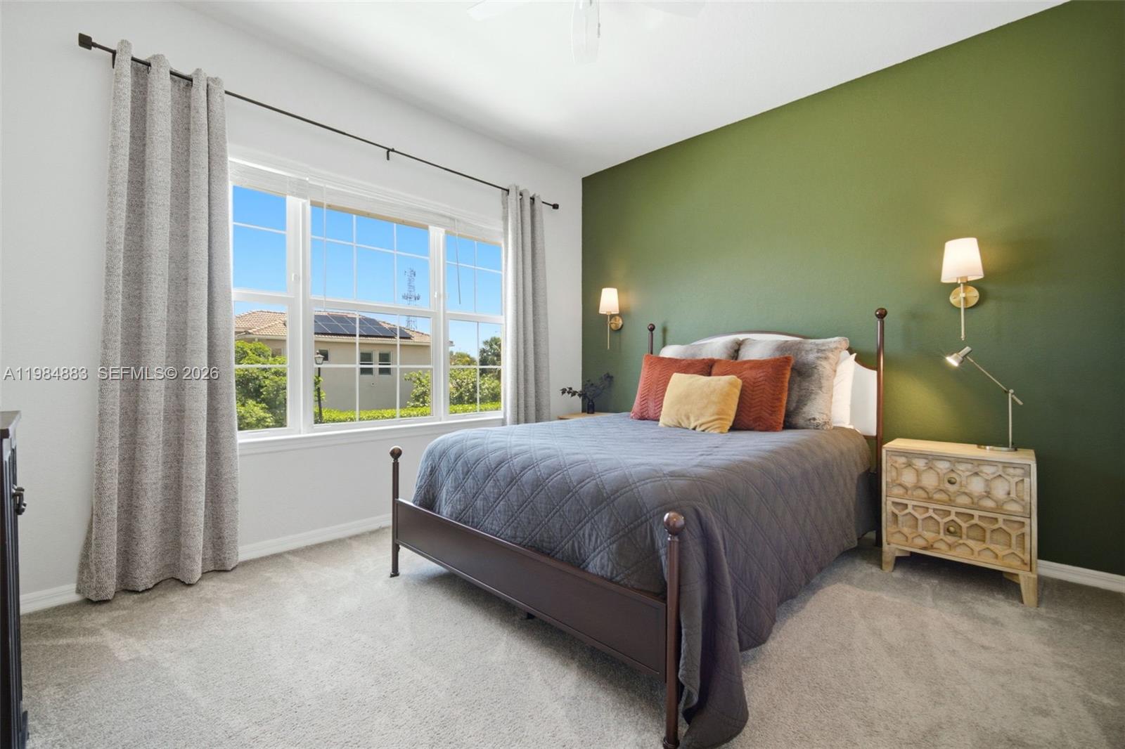 HILLCREST COUNTRY CLUB SO - Residential