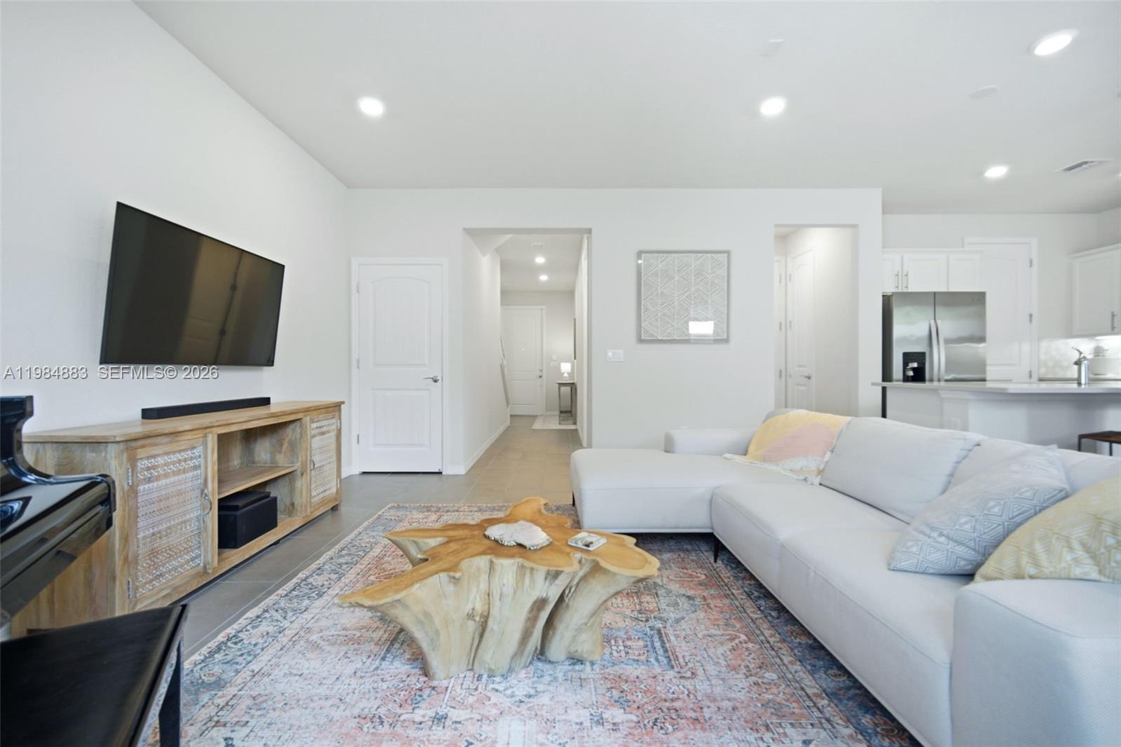 1628 Myrtle Oak Ter