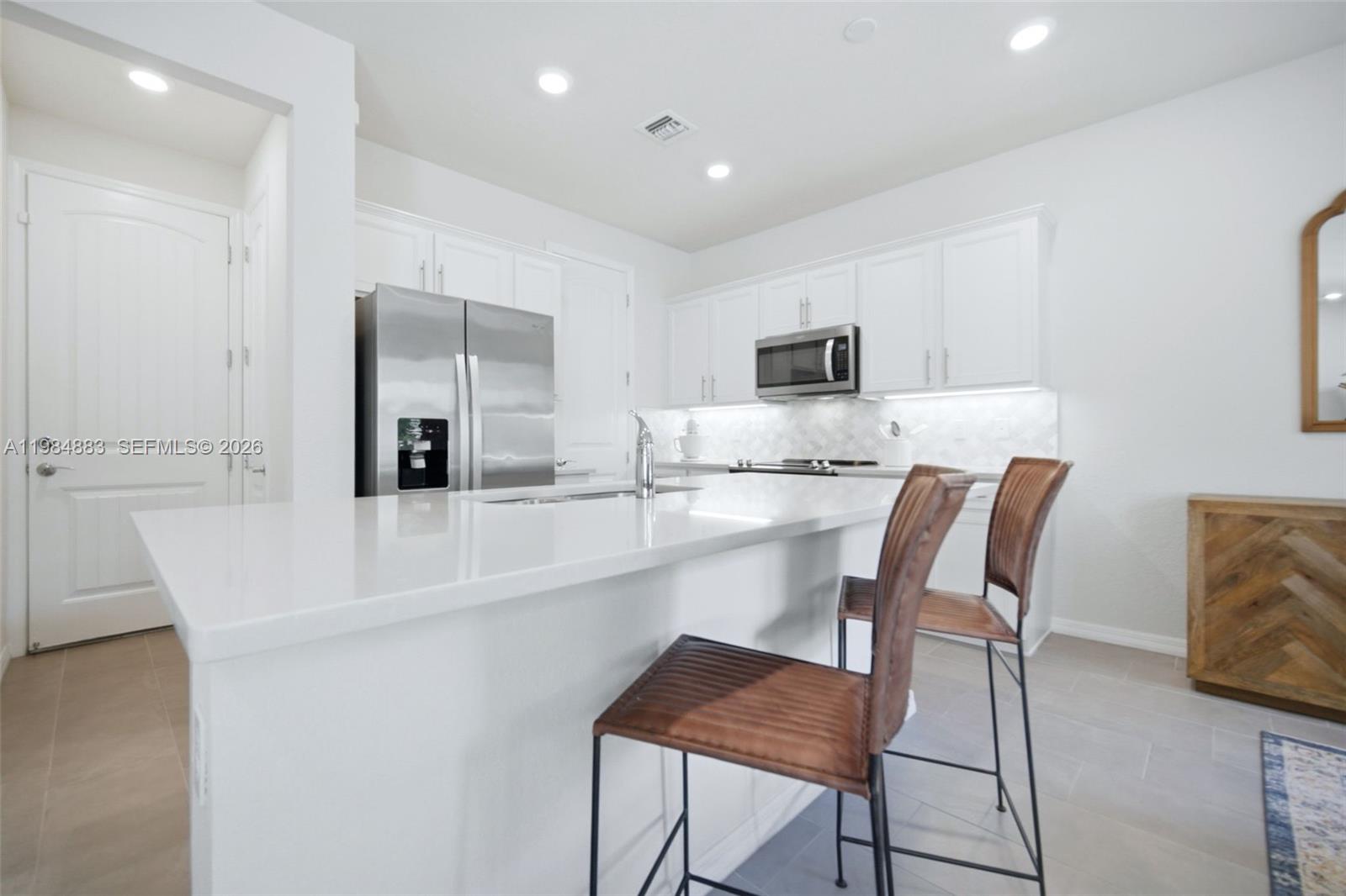HILLCREST COUNTRY CLUB SO - Residential