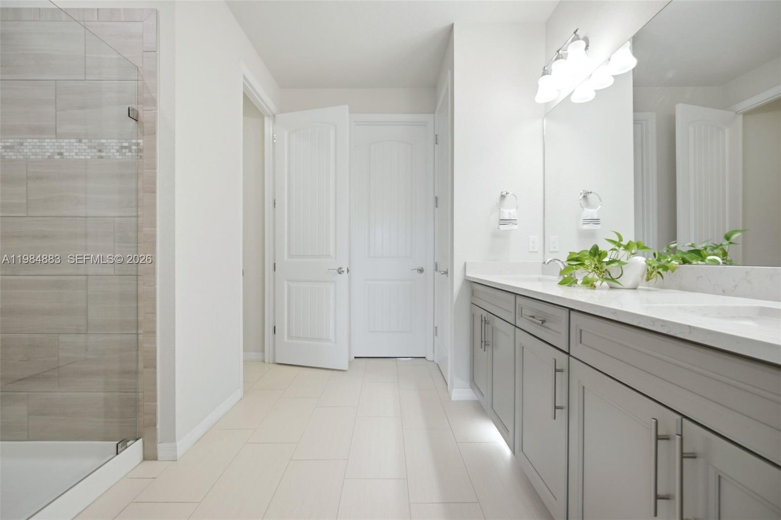HILLCREST COUNTRY CLUB SO - Residential