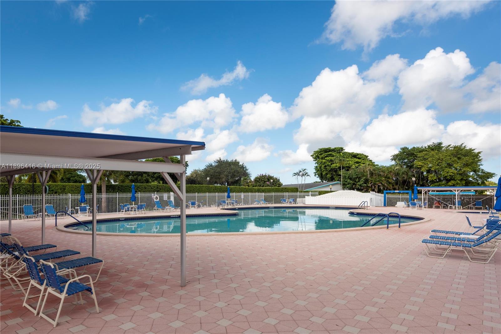 LAUDERDALE WEST 2 SEC - Residential
