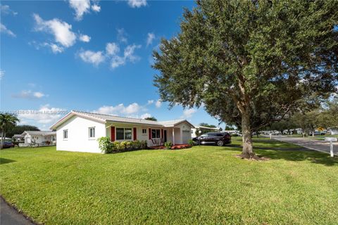 Photo of 8544 N Campanelli Blvd, Plantation, FL 33322 (MLS # A11896416)