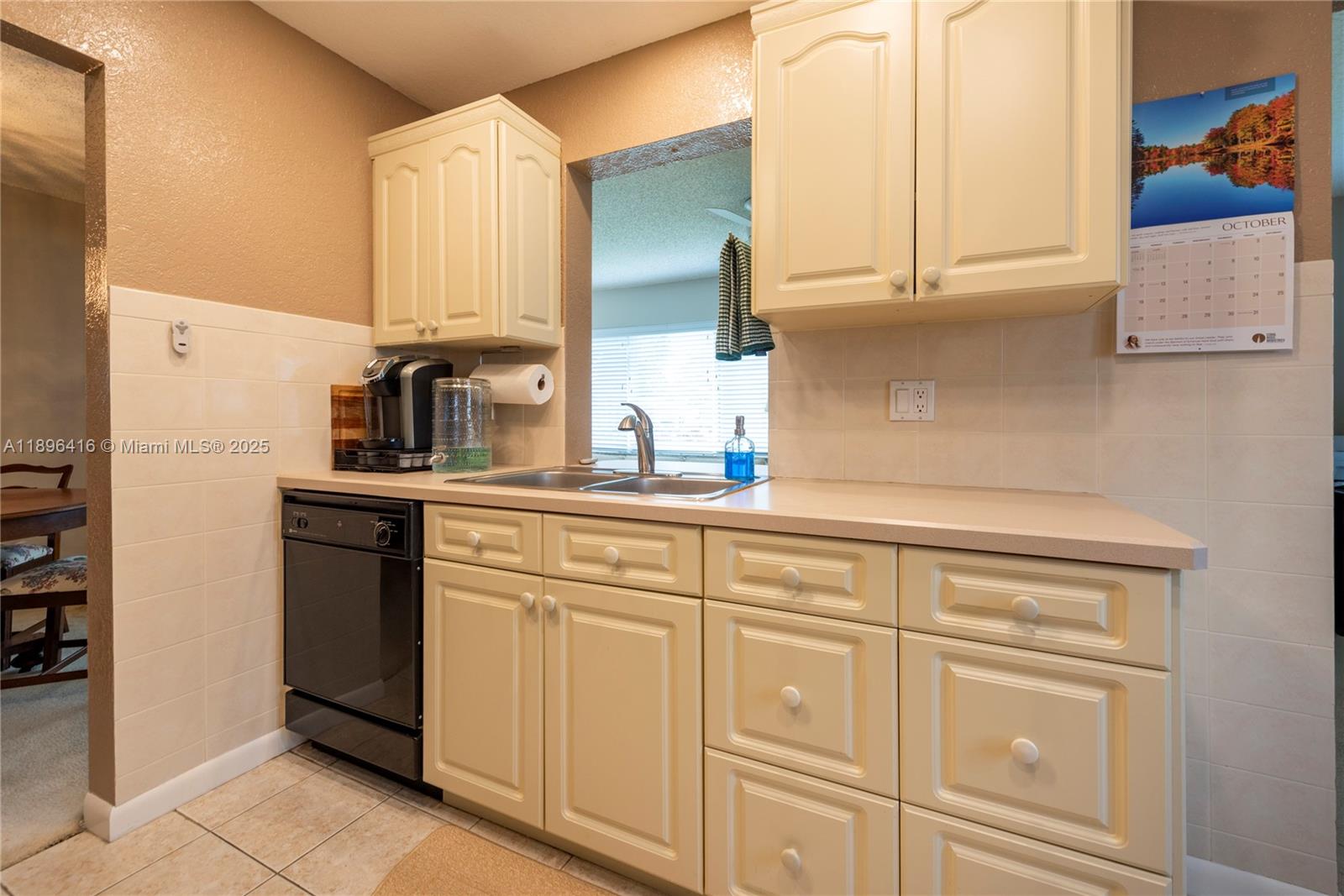 LAUDERDALE WEST 2 SEC - Residential