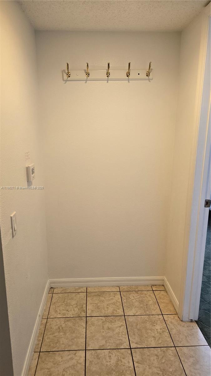 LAKE BERKLEY RESORT VILLAS - Residential