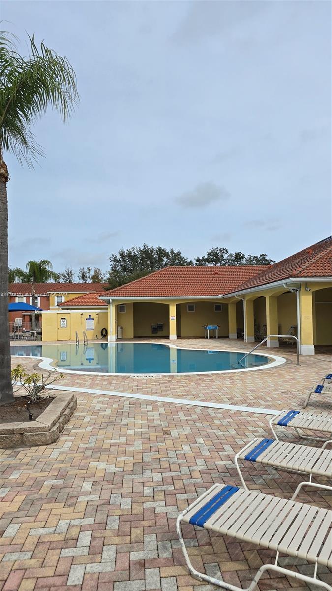 LAKE BERKLEY RESORT VILLAS - Residential