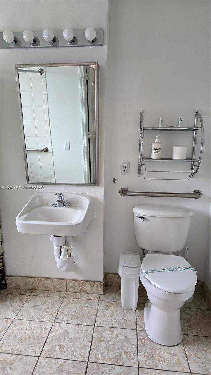 LAKE BERKLEY RESORT VILLAS - Residential