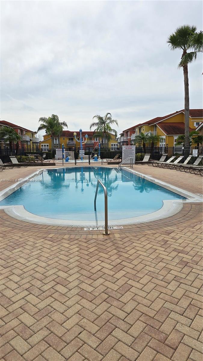 LAKE BERKLEY RESORT VILLAS - Residential