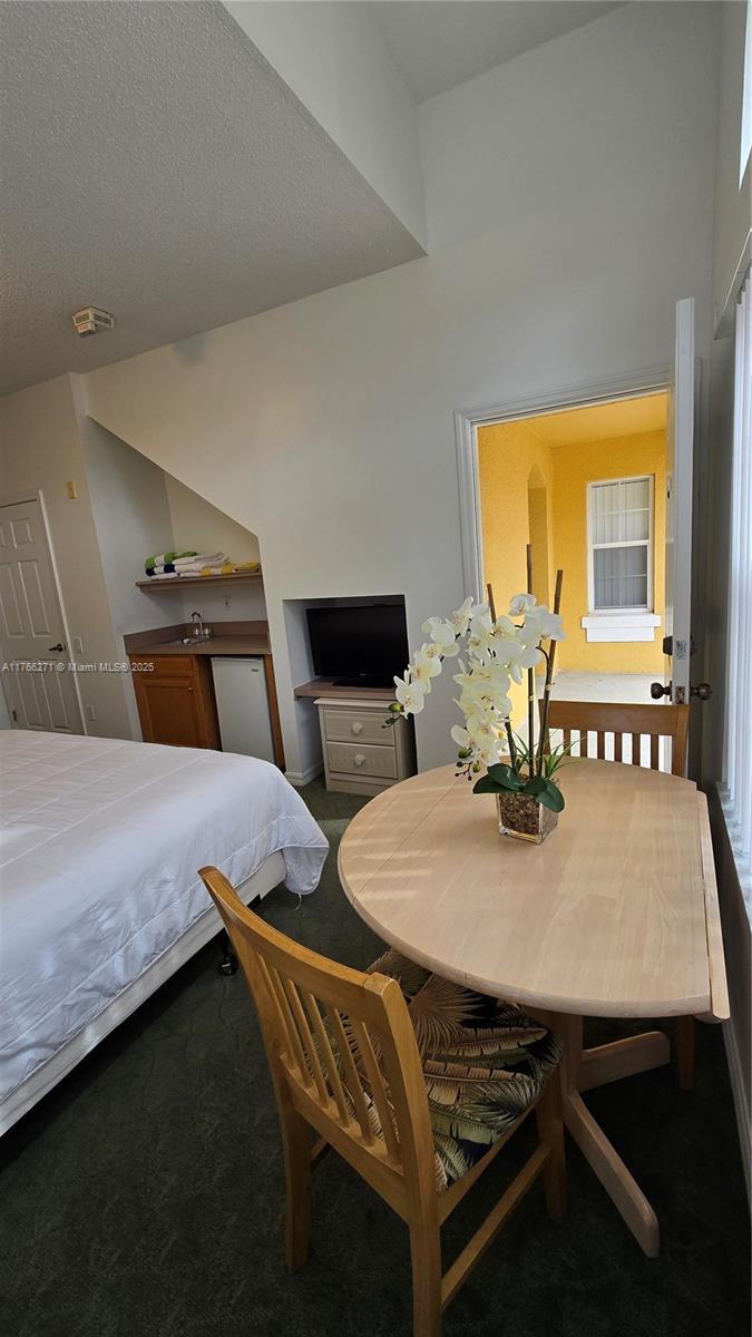 LAKE BERKLEY RESORT VILLAS - Residential