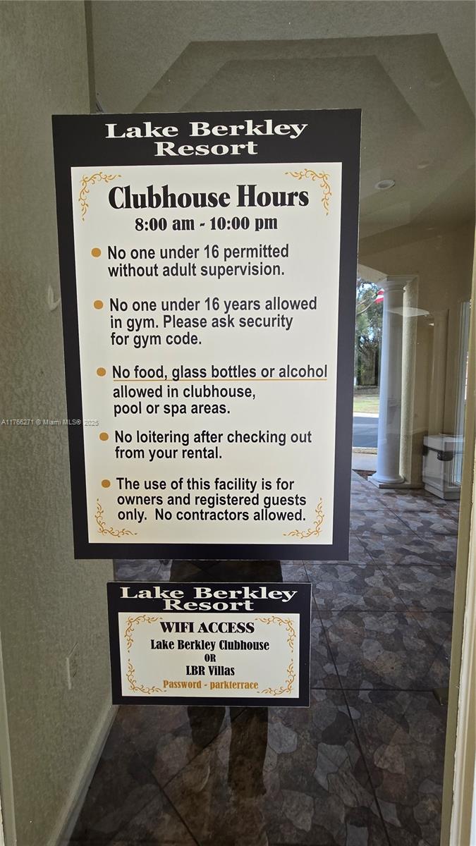 LAKE BERKLEY RESORT VILLAS - Residential