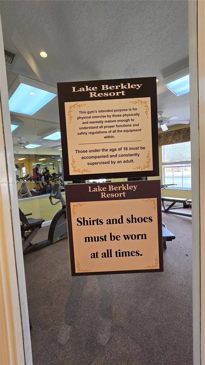 LAKE BERKLEY RESORT VILLAS - Residential