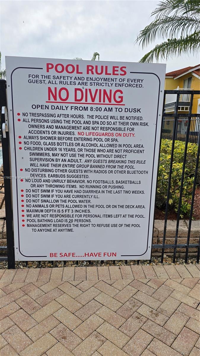 LAKE BERKLEY RESORT VILLAS - Residential