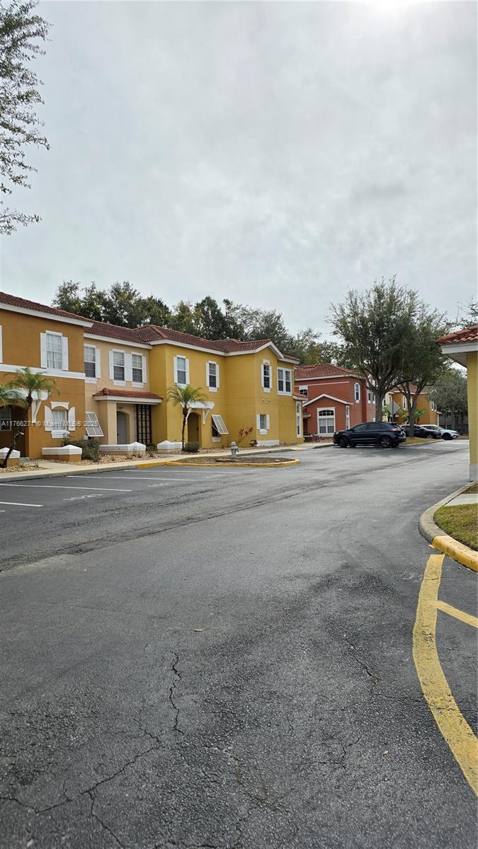 LAKE BERKLEY RESORT VILLAS - Residential