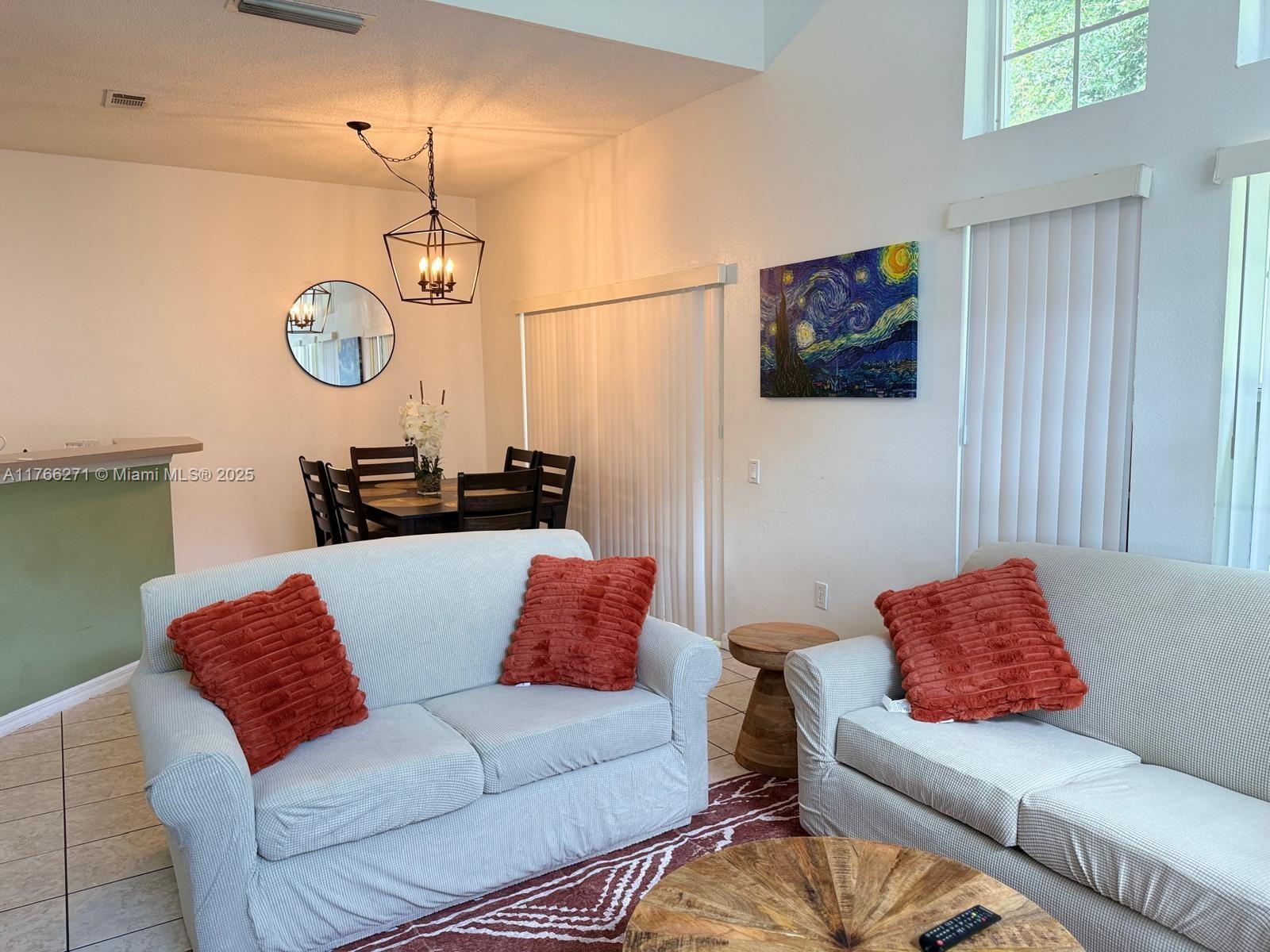 LAKE BERKLEY RESORT VILLAS - Residential