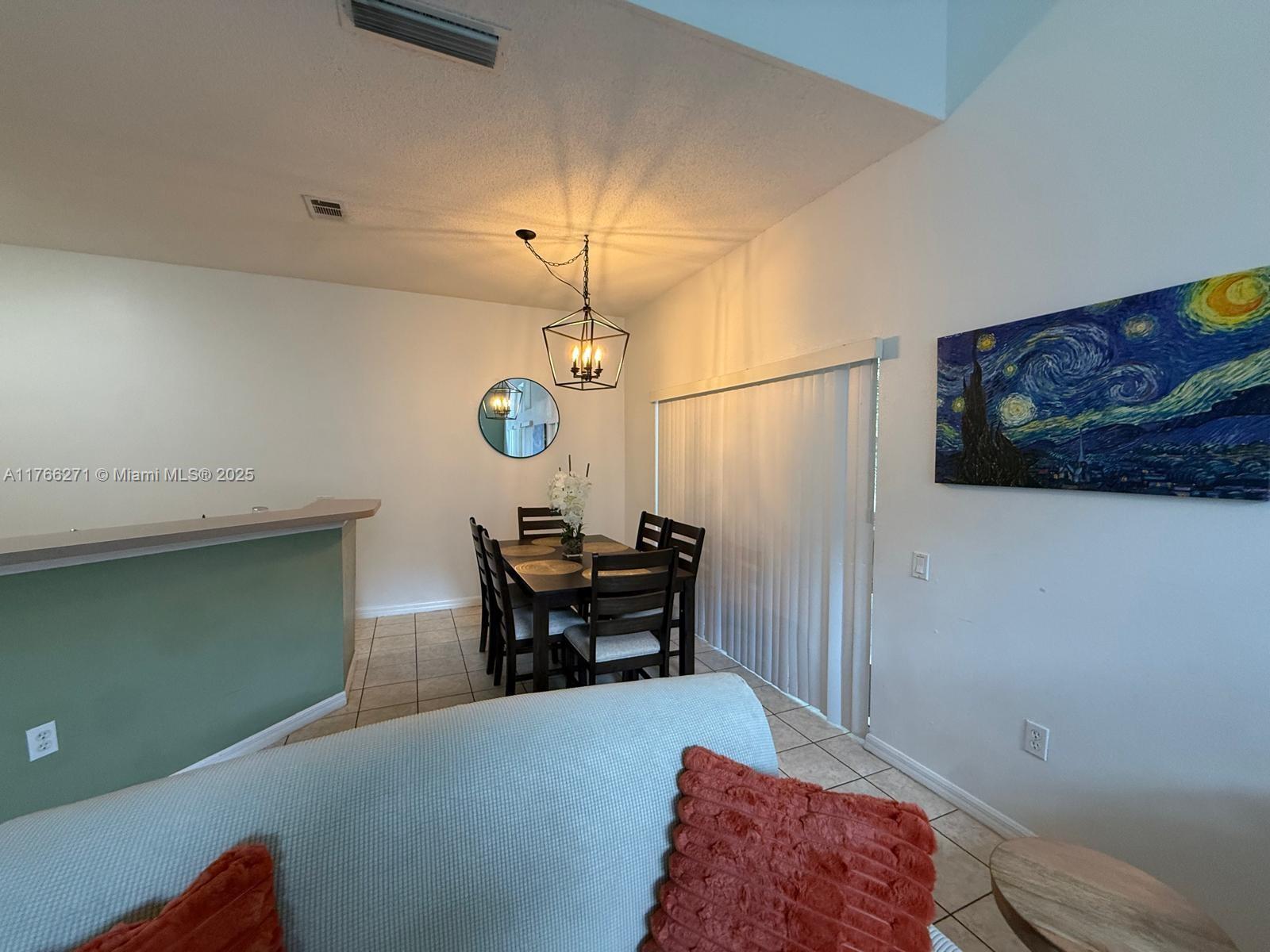 LAKE BERKLEY RESORT VILLAS - Residential