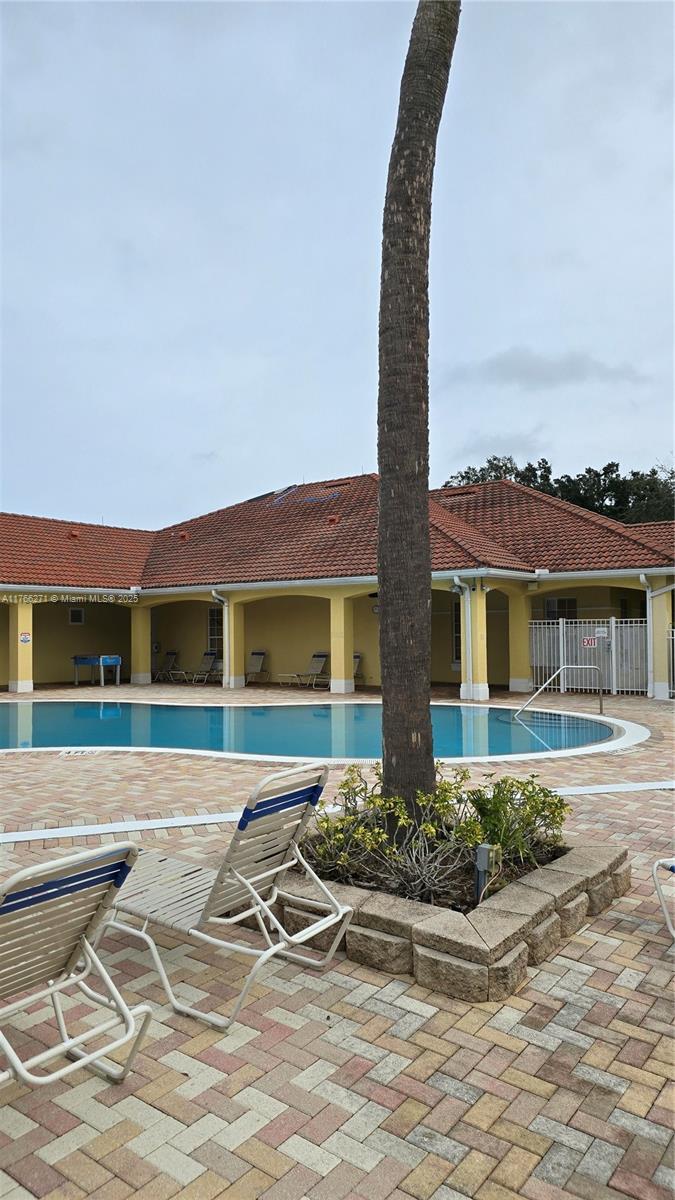 LAKE BERKLEY RESORT VILLAS - Residential