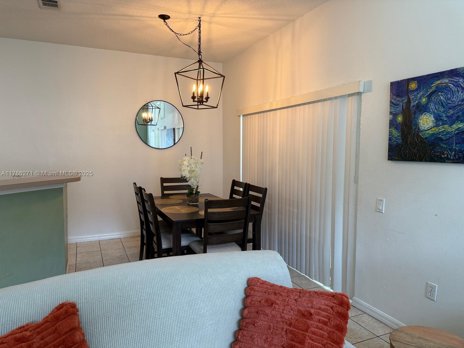 LAKE BERKLEY RESORT VILLAS - Residential