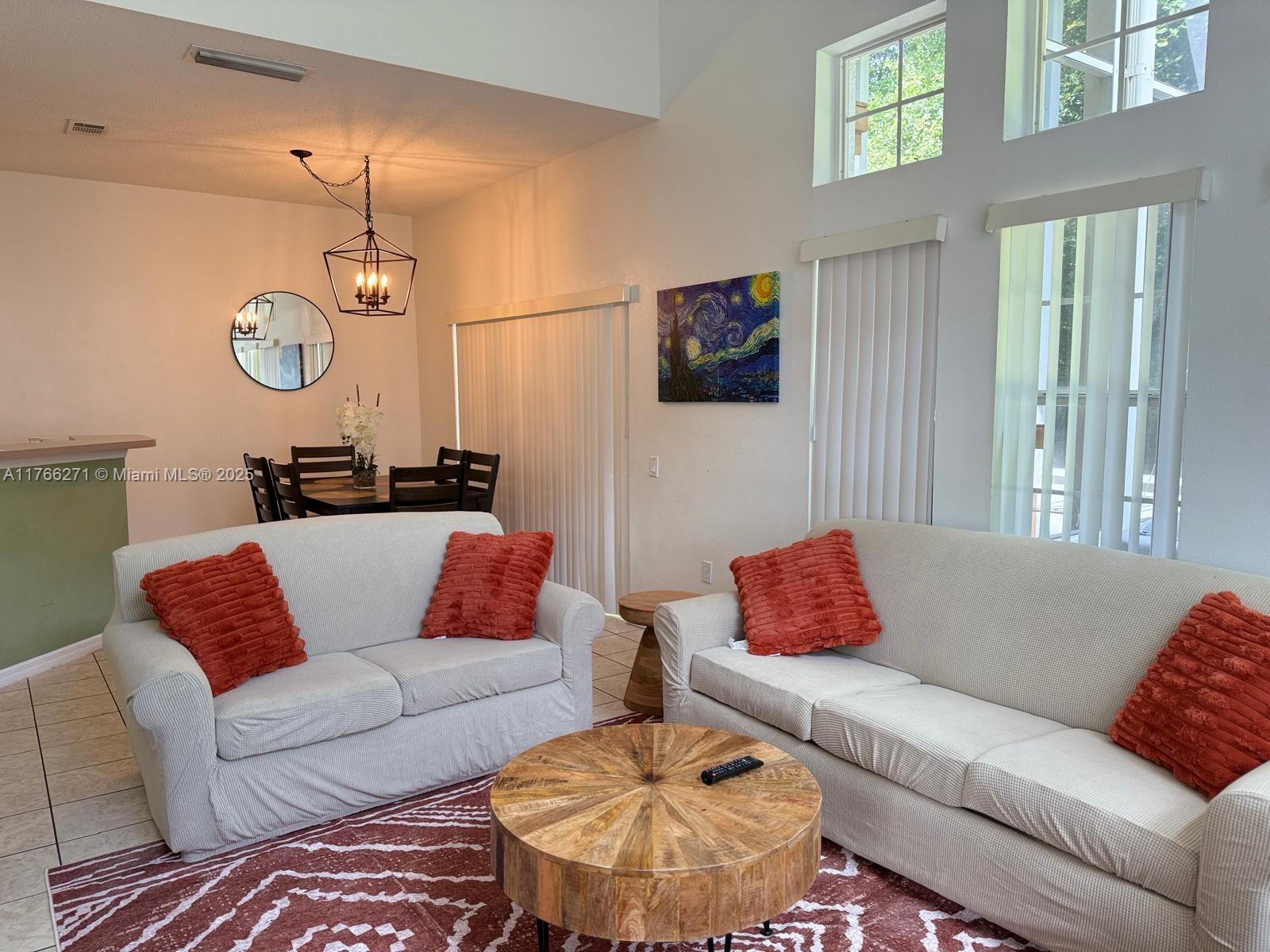 LAKE BERKLEY RESORT VILLAS - Residential