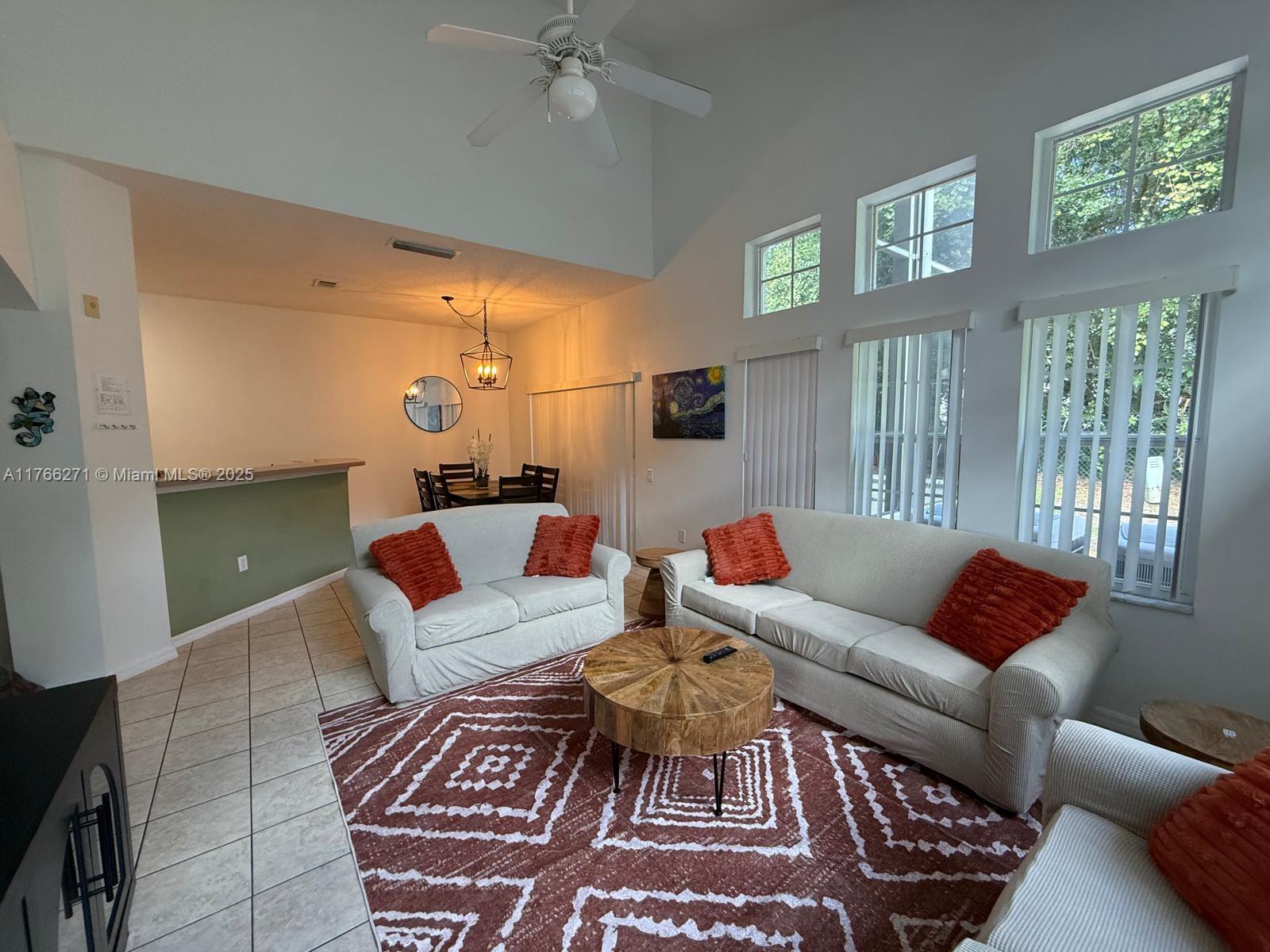 LAKE BERKLEY RESORT VILLAS - Residential