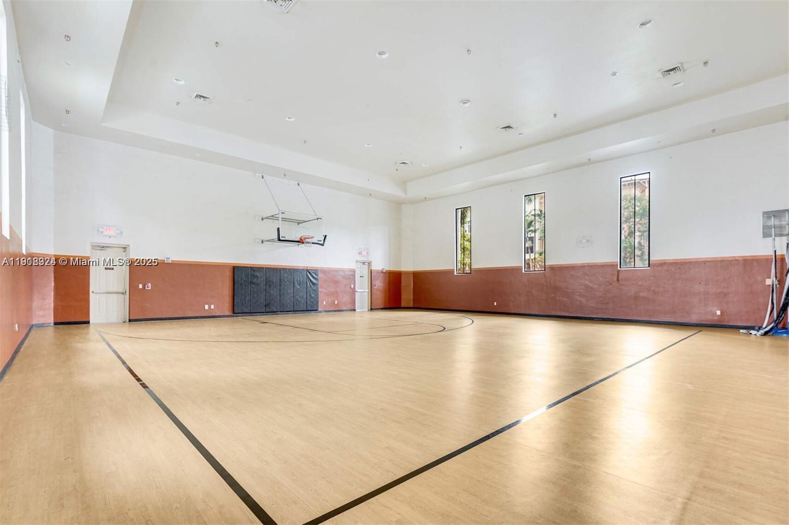 VILLA BARI CONDO - Residential