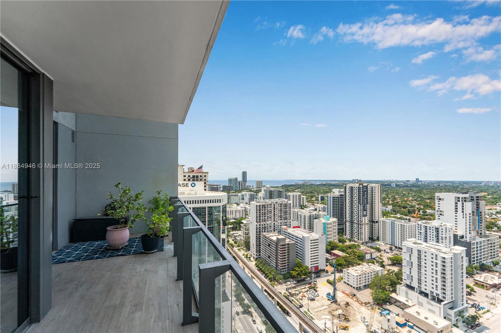 88 SW 7th St 2910