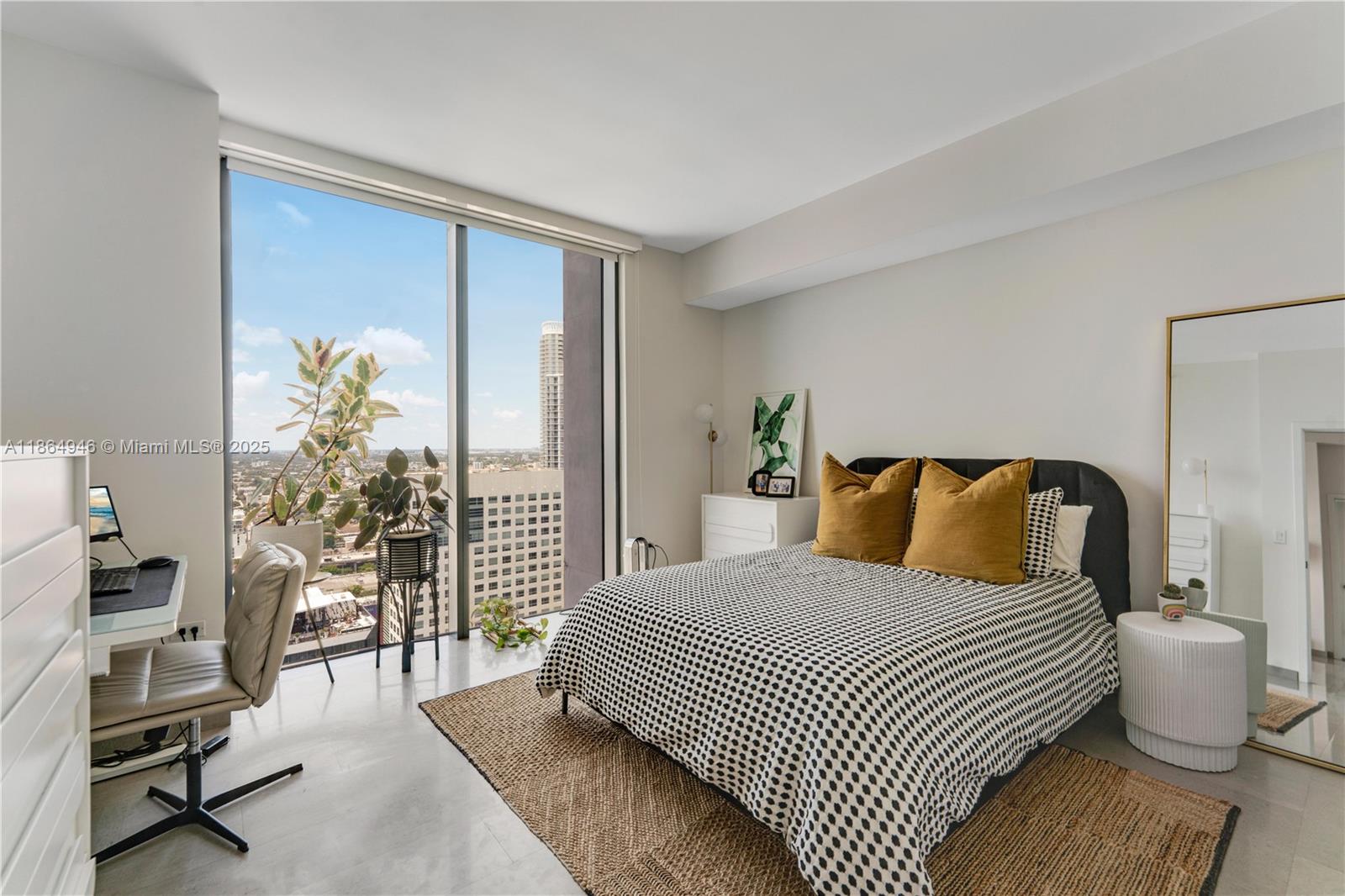 RISE CONDO - Residential