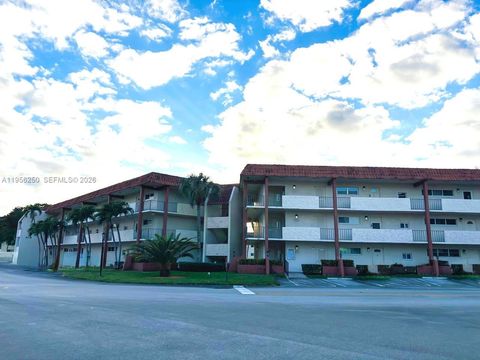 Photo of 411 S Hollybrook Dr #305, Pembroke Pines, FL 33025 (MLS # A11956250)