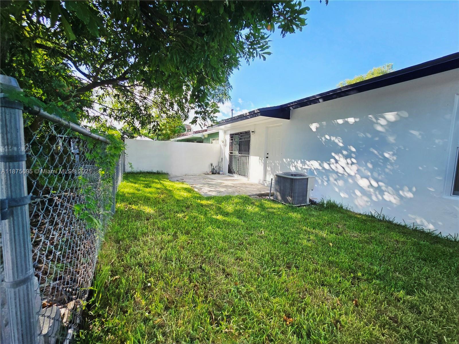 LESLIE ESTATES SEC FOUR - Residential