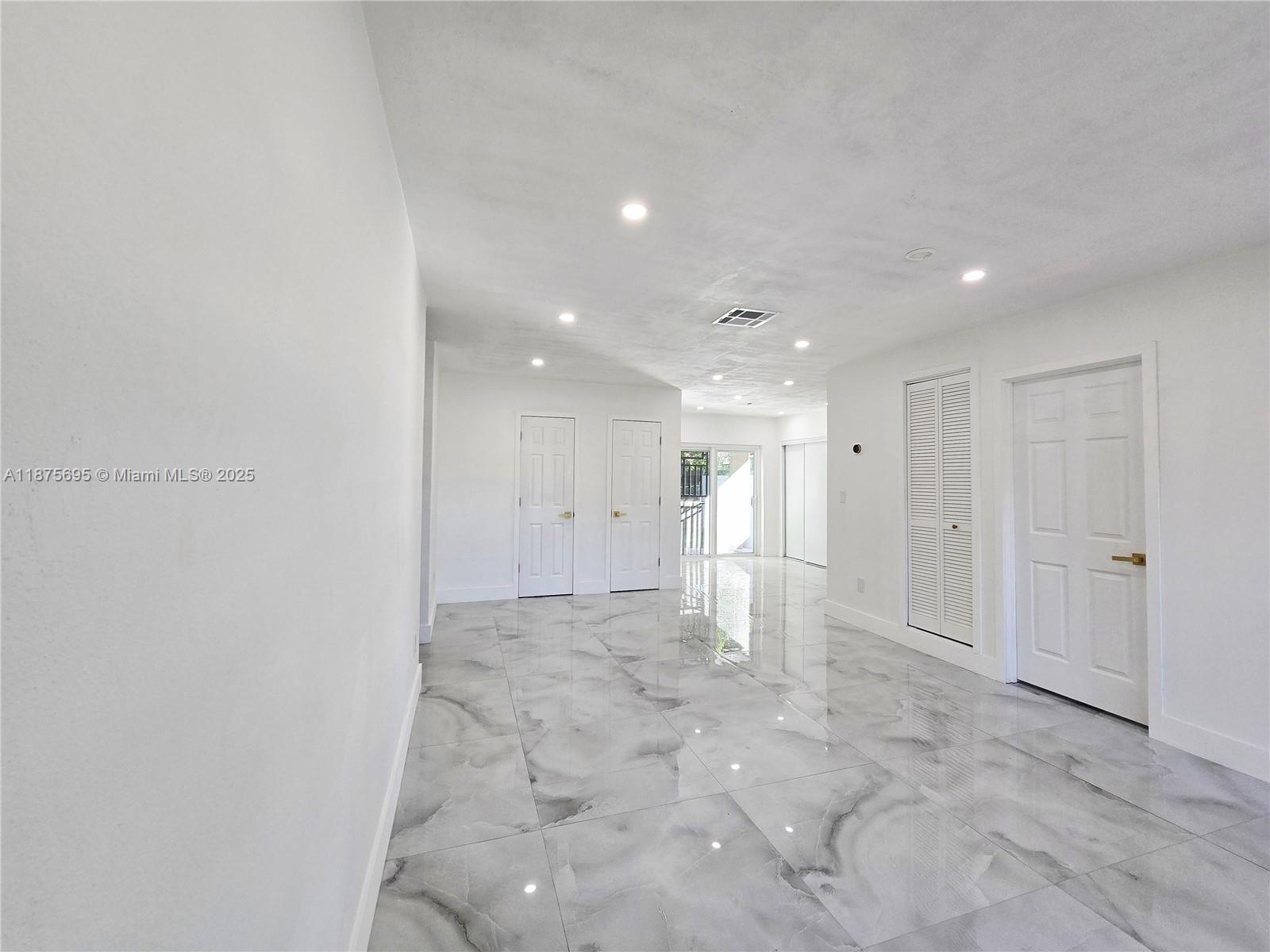 LESLIE ESTATES SEC FOUR - Residential