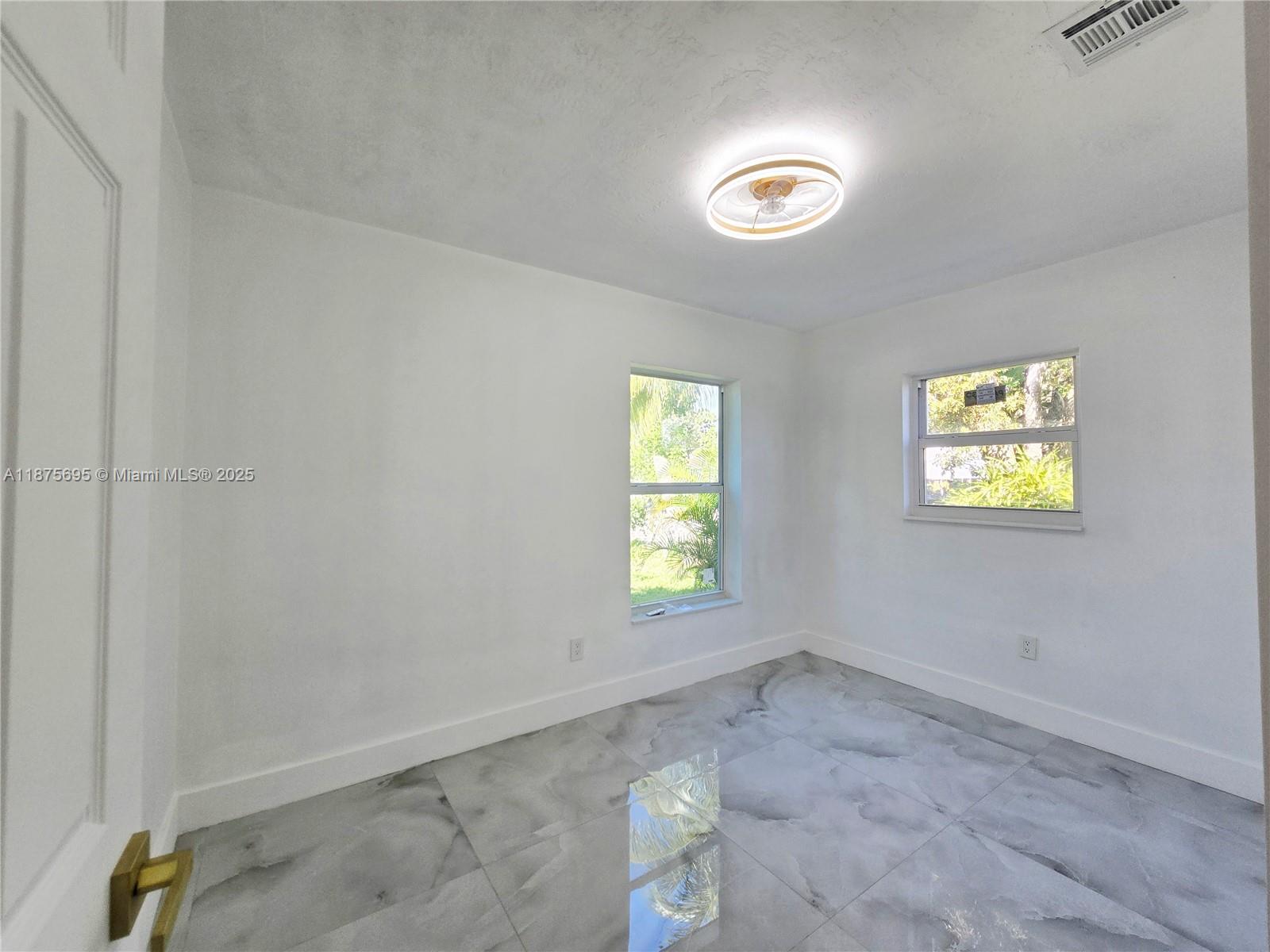 LESLIE ESTATES SEC FOUR - Residential