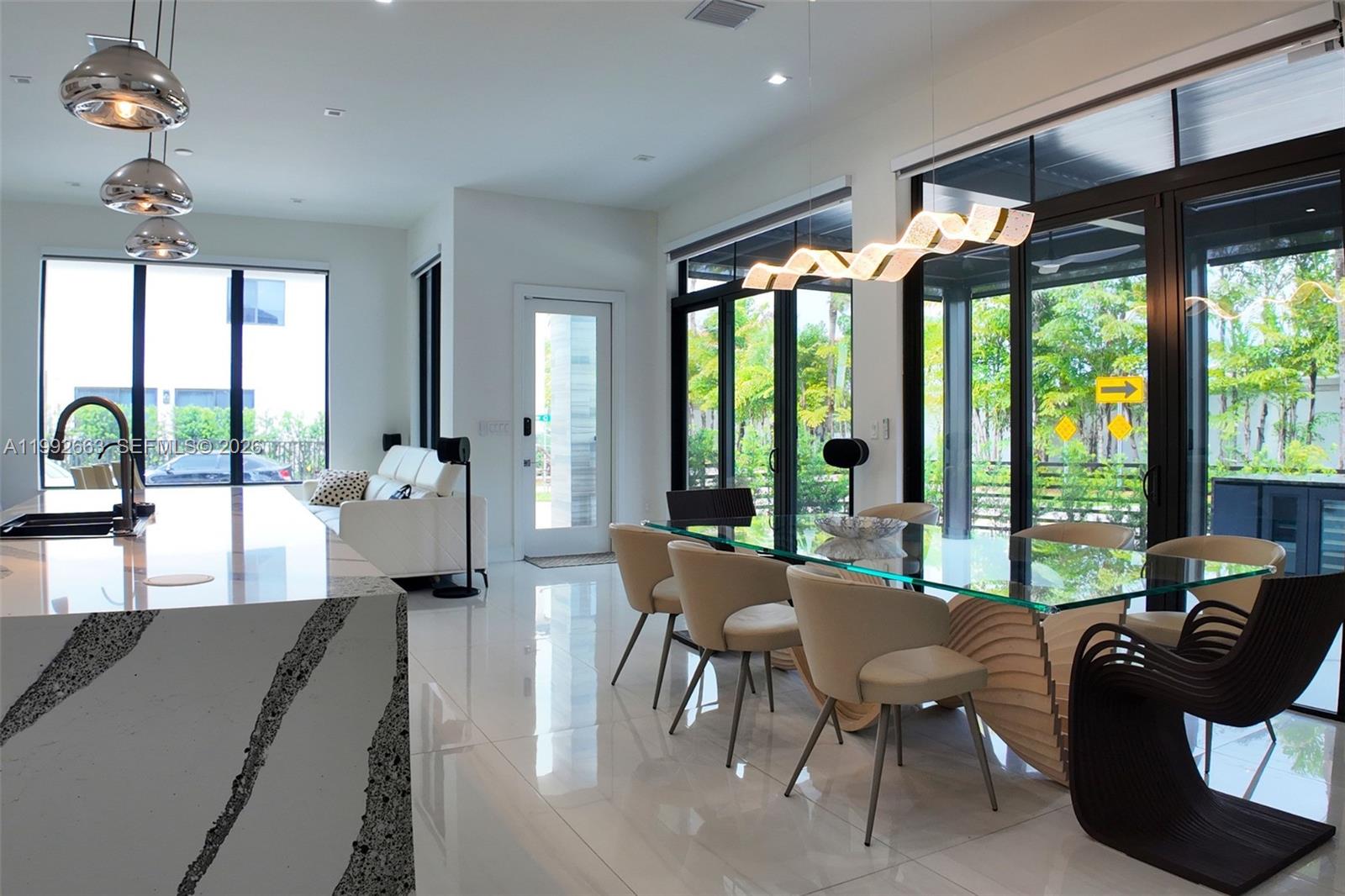 CANARIAS EAST - Residential