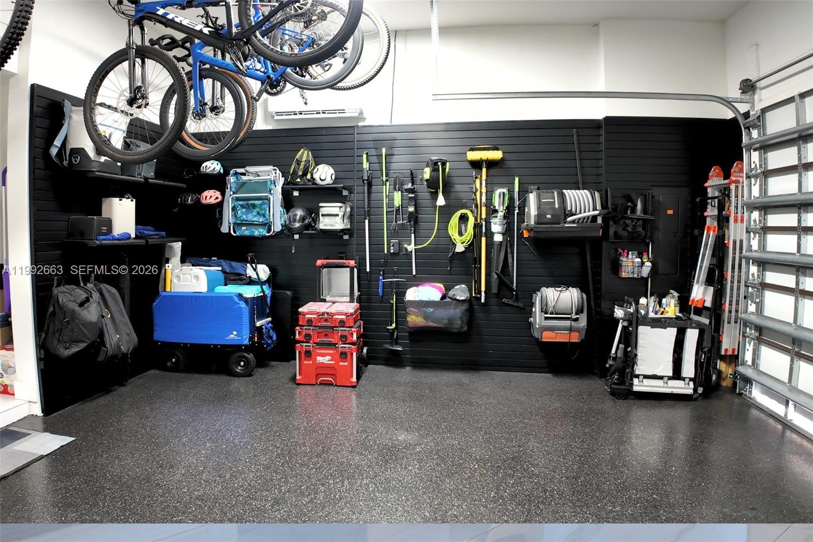 CANARIAS EAST - Residential