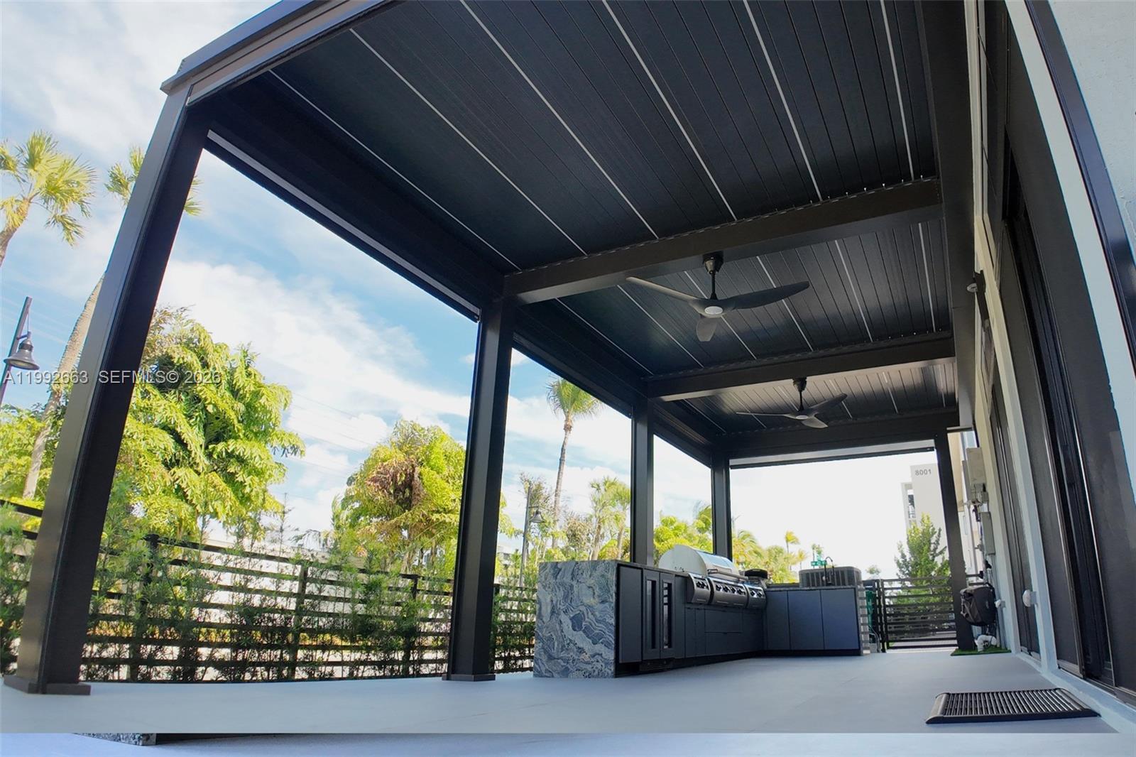 CANARIAS EAST - Residential