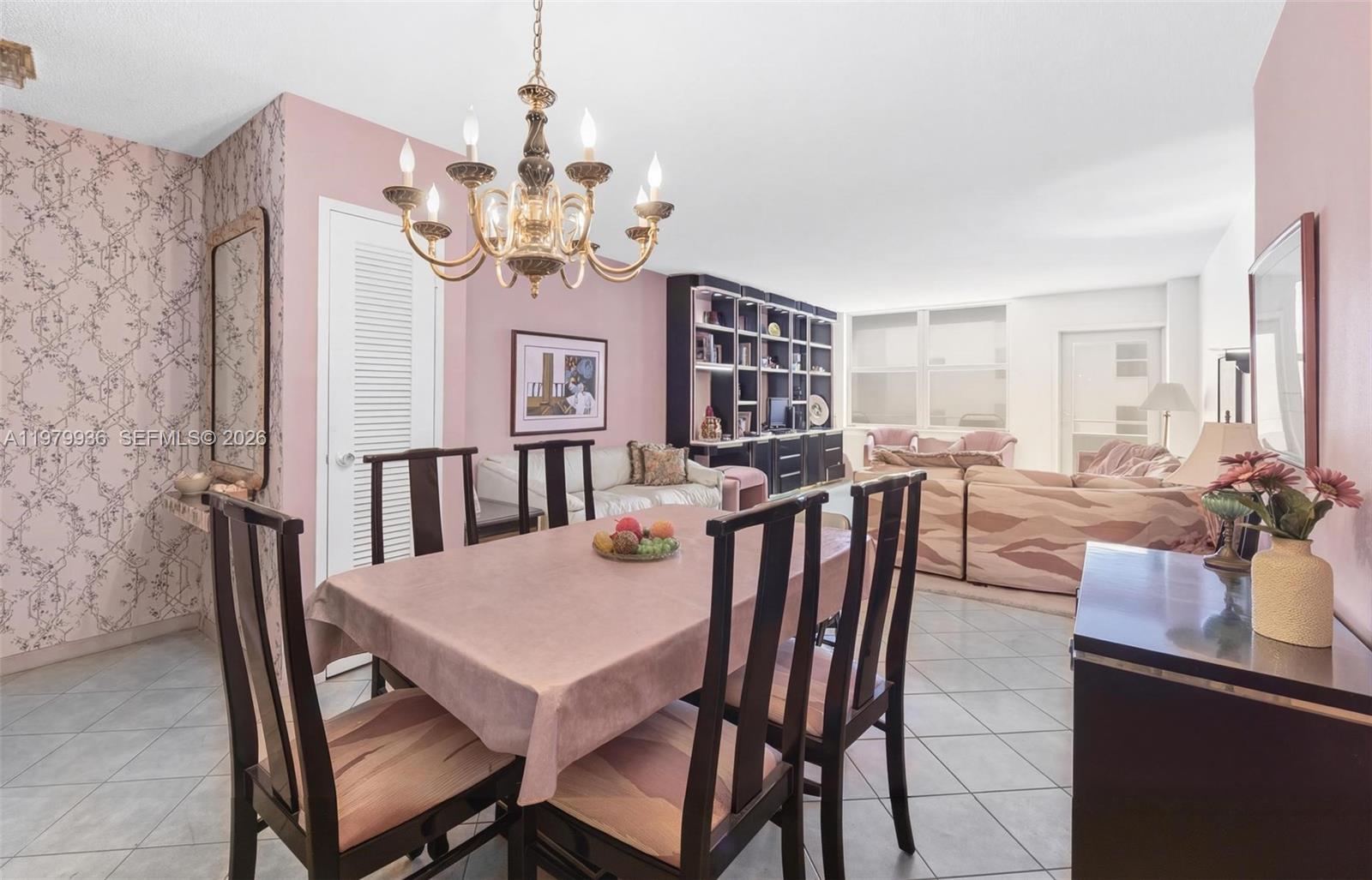 FOUR WINDS CONDO - Residential