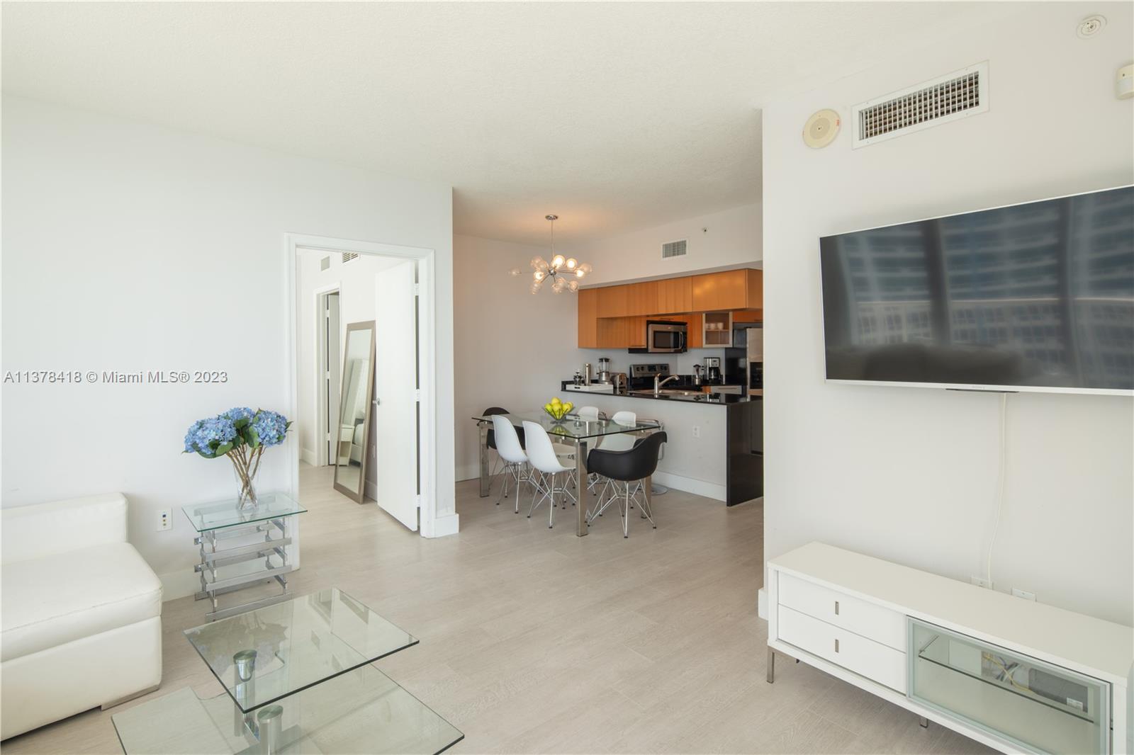 1750 N Bayshore Dr 2602