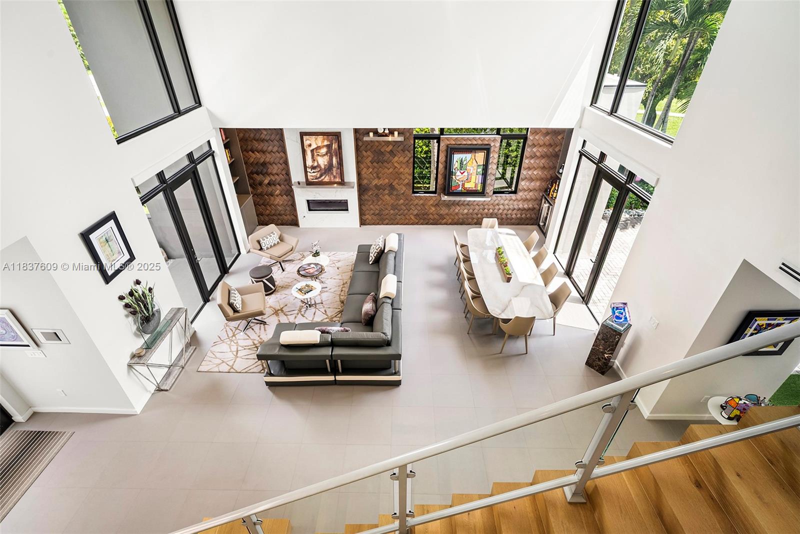 PINECREST VILLAS 2 ADDN - Residential