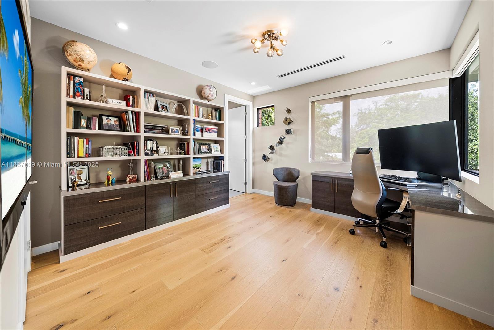 PINECREST VILLAS 2 ADDN - Residential