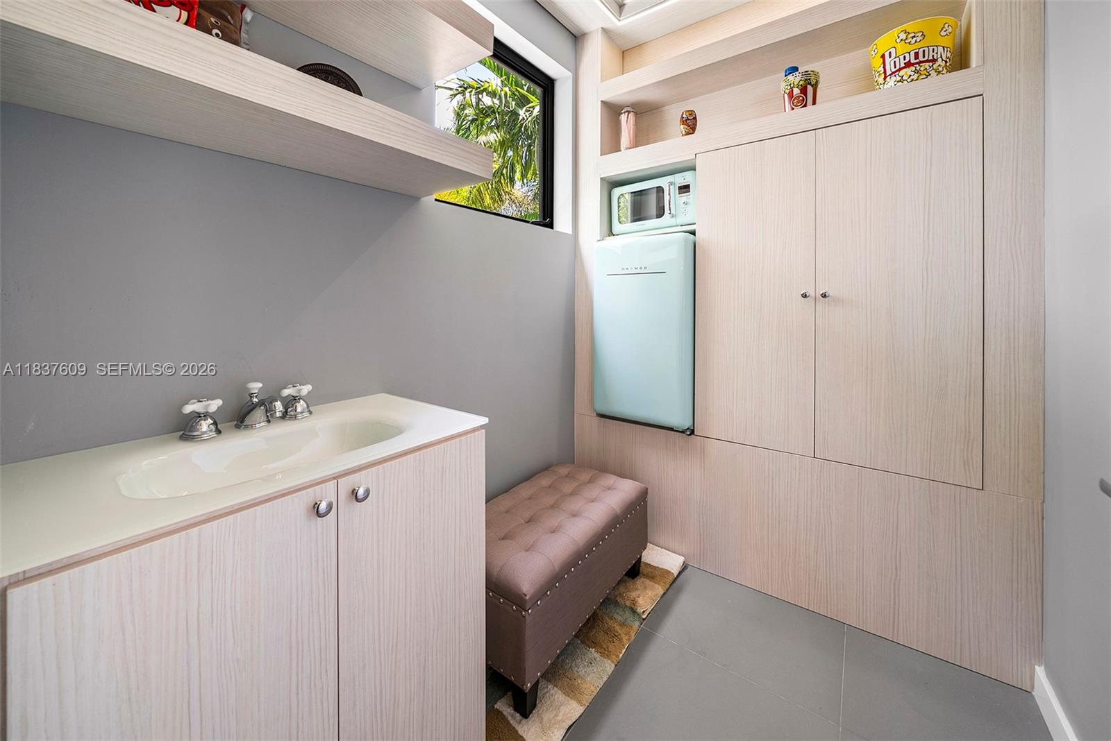 PINECREST VILLAS 2 ADDN - Residential