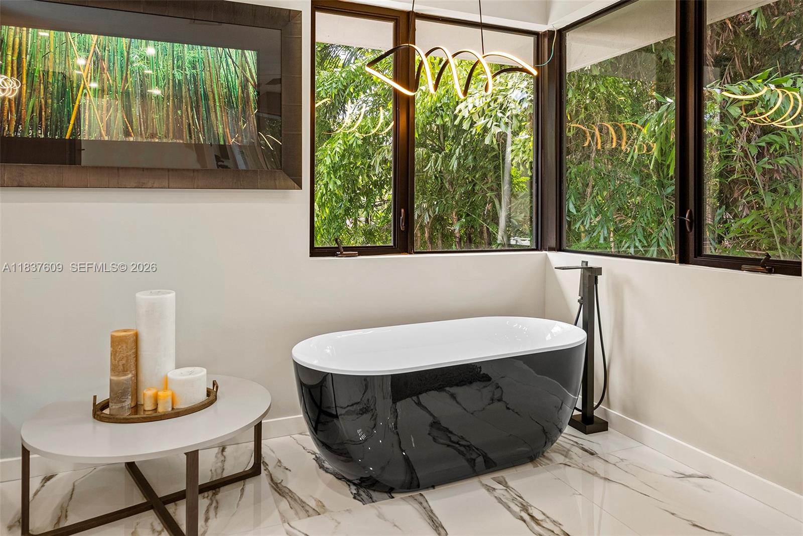 PINECREST VILLAS 2 ADDN - Residential