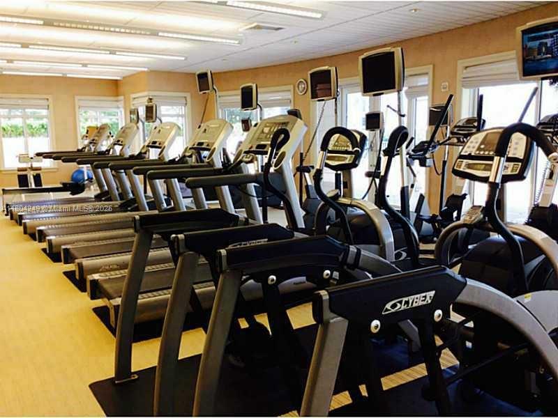 TURNBERRY VILLAGE SOUTH - Residential