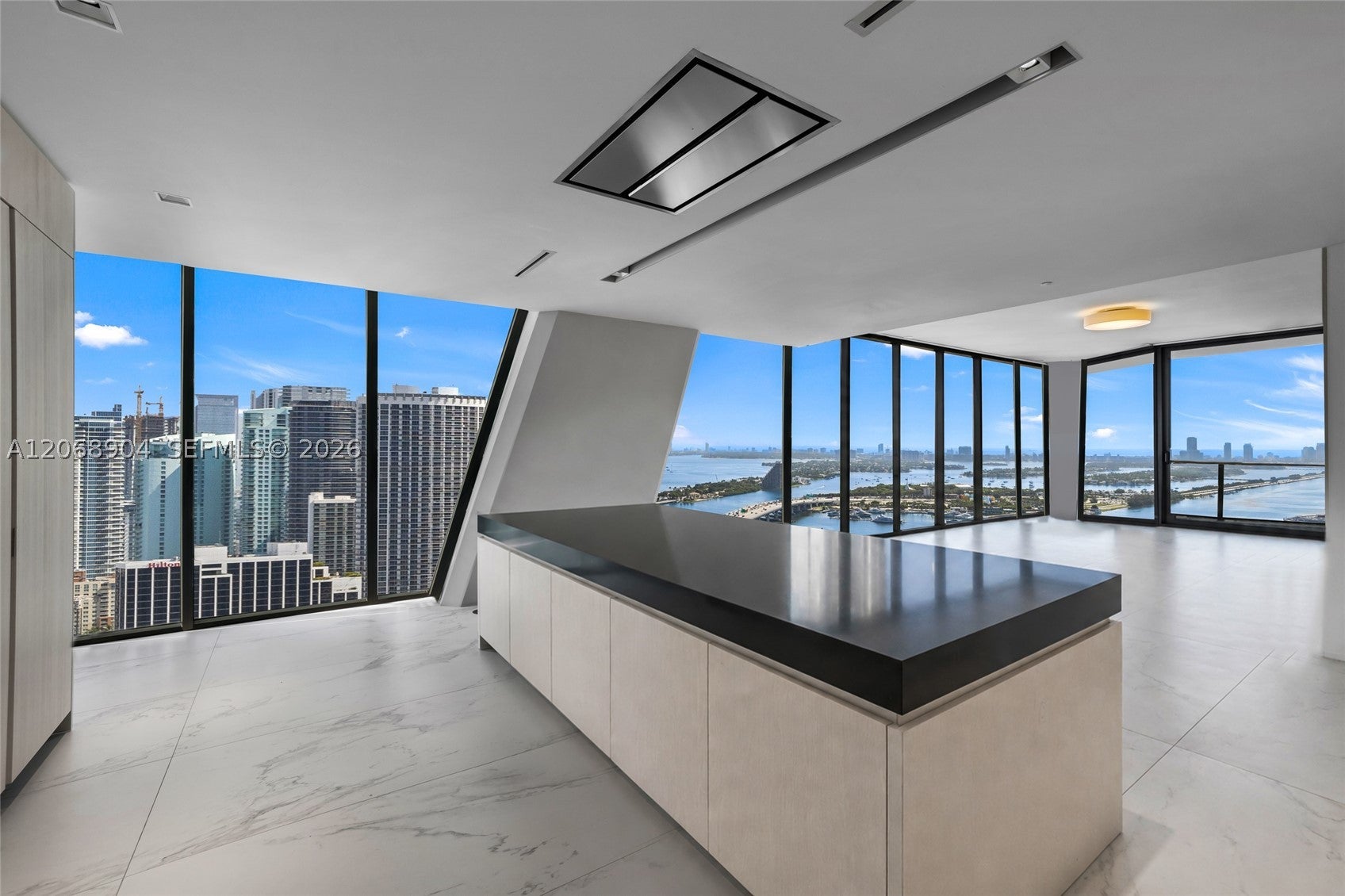 1000 Biscayne Blvd 3901
