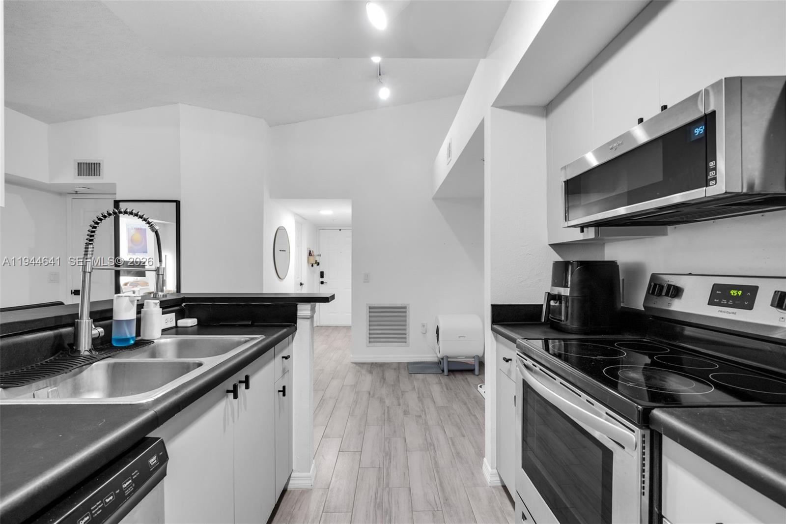 AVENTINE AT MIRAMAR CONDO - Residential