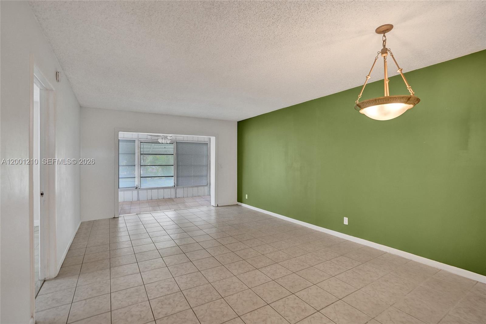 LAUDERDALE OAKS CONDO XI - Residential Lease