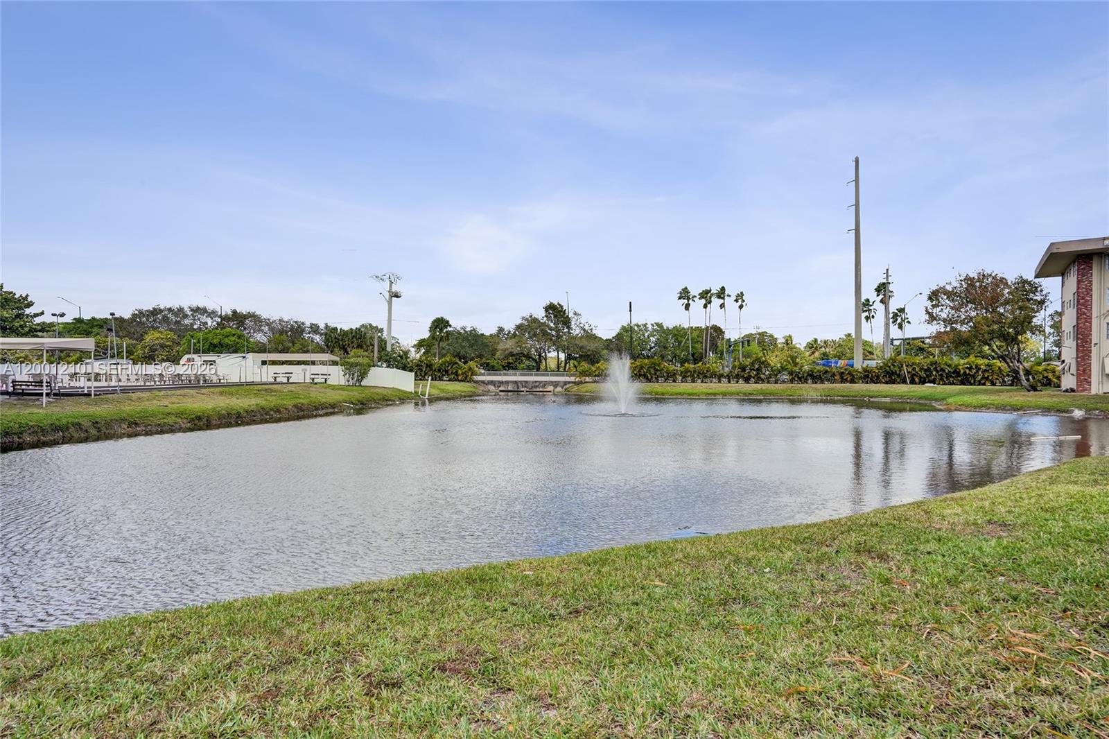 LAUDERDALE OAKS CONDO XI - Residential Lease
